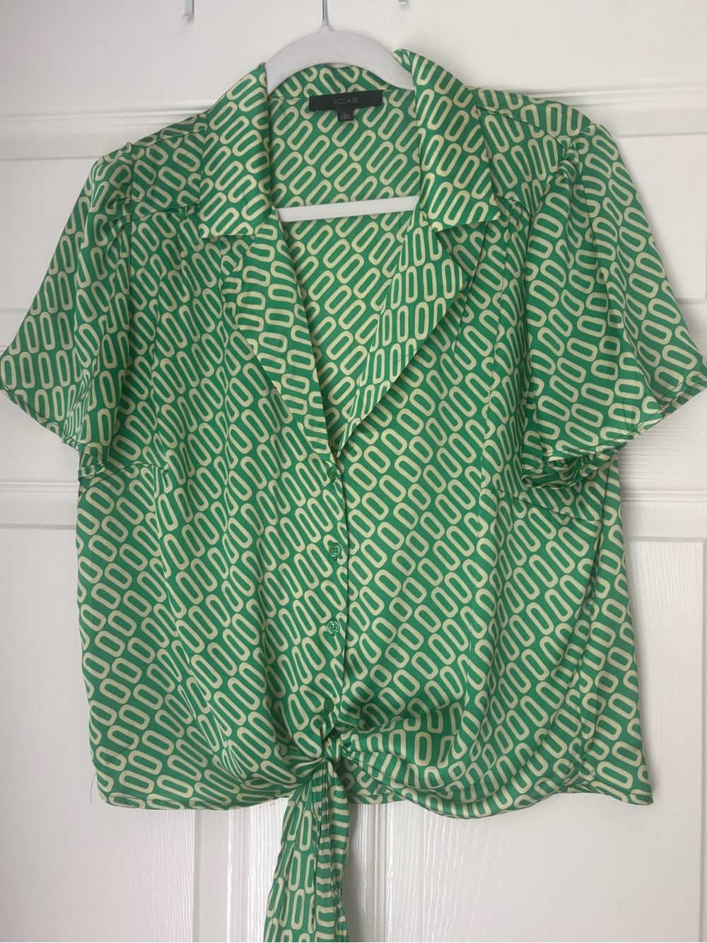Green Geo Tie-Front Short Sleeve Top